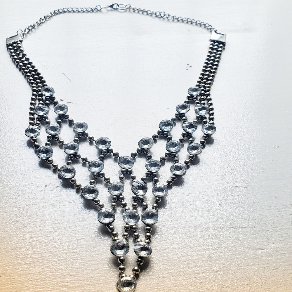 1950s Beautiful Statement Rhinestone Necklace - image 2